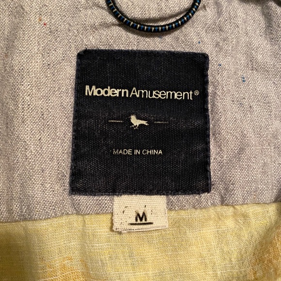 Modern Amusement Casual Short-Sleeve Button Down. - Picture 4 of 4